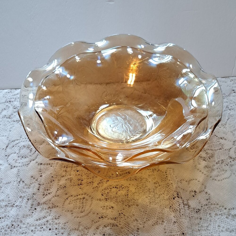 Jeannette Glass Iridescent Floragold Louisa Pattern Ruffled Edge Bowl Set of 2